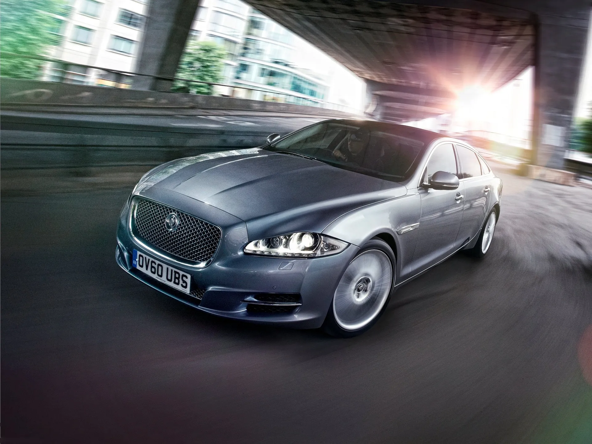 Jaguar XJ (2012)