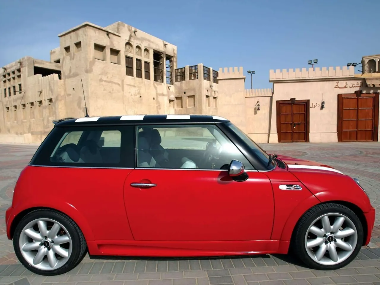 Mini Cooper S John Cooper Works (2003) – boční profil