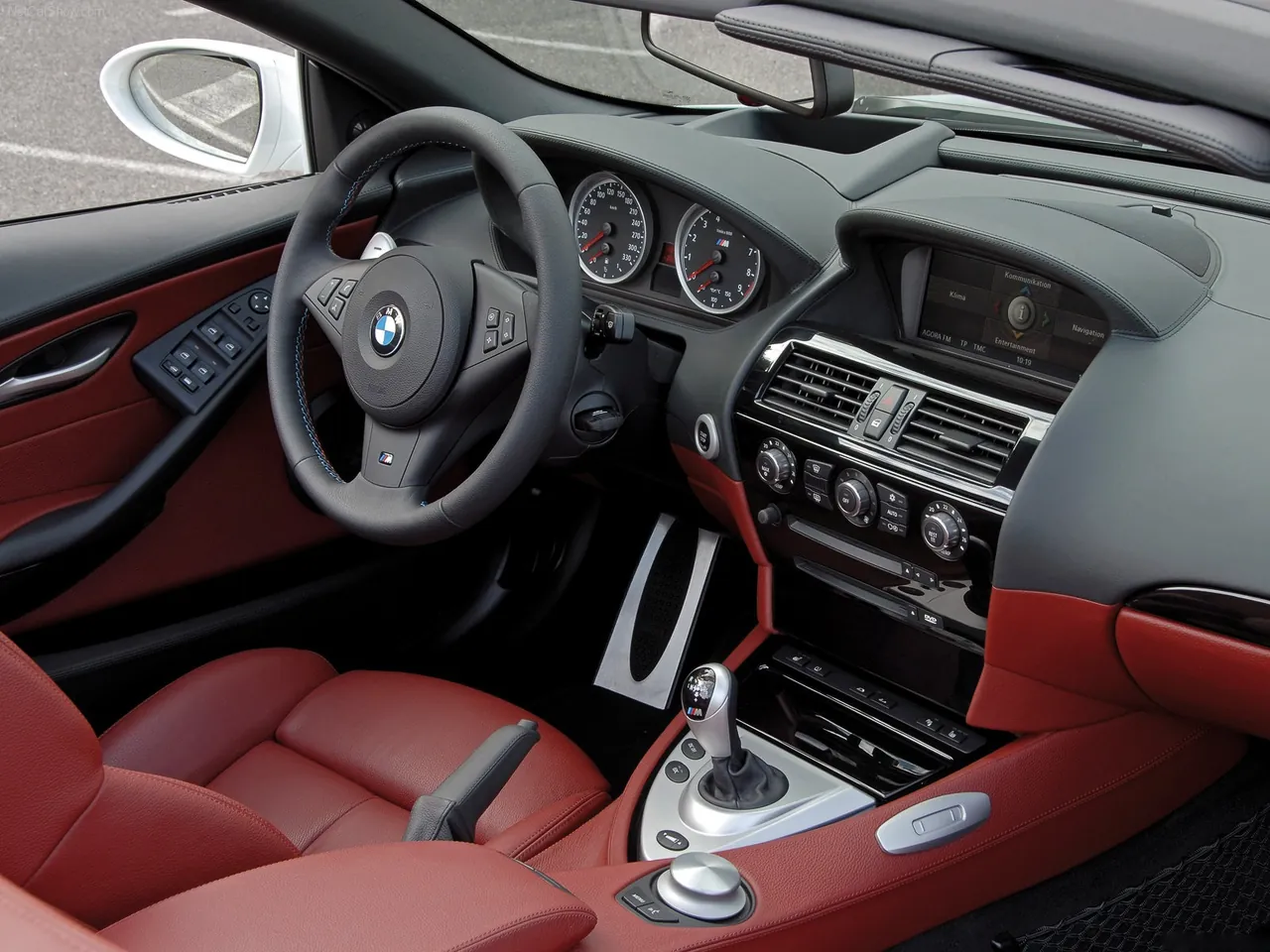 BMW M6 Cabrio (2007) – interiér