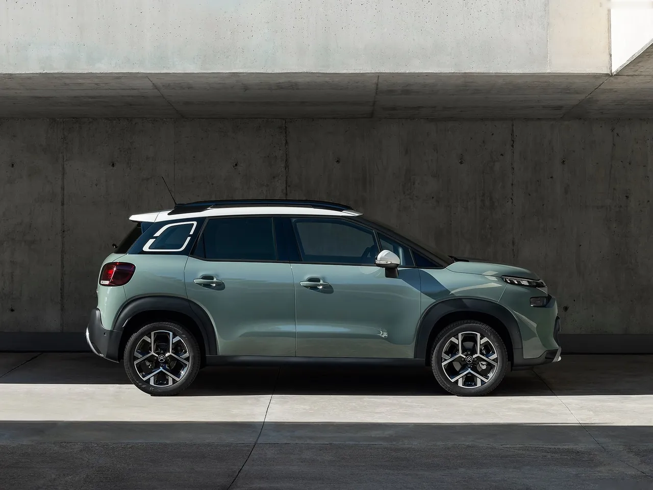 Citroen C3 Aircross (2022) – boční profil