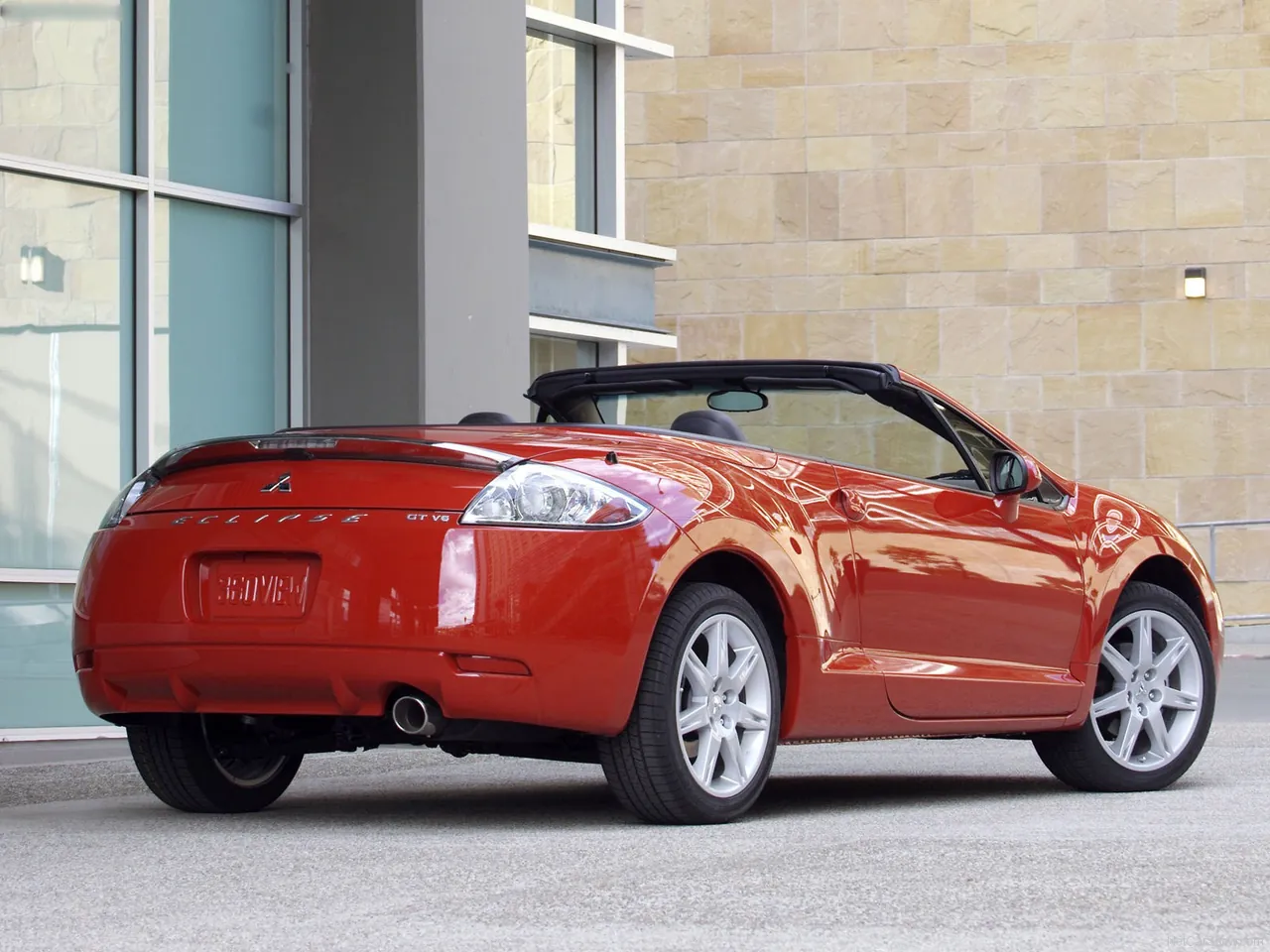 Mitsubishi Eclipse Spyder (2007) - Rear Three-Quarter