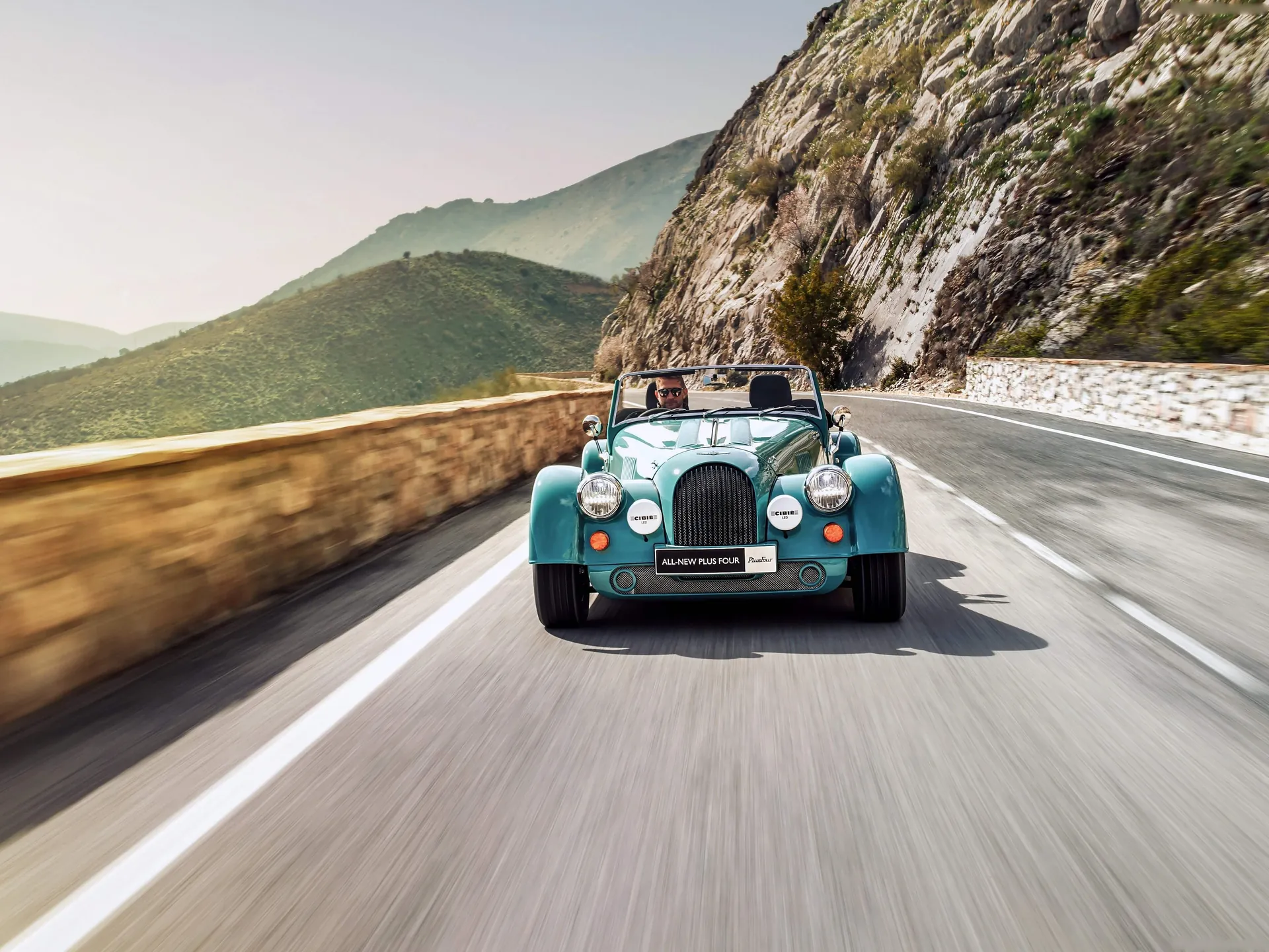 Morgan Plus Four (2021) – zepředu