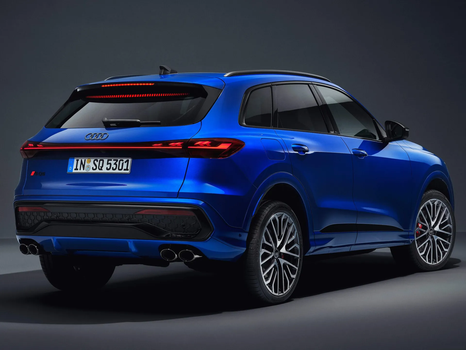 Audi SQ5 (2025) – zadní tříčtvrteční pohled
