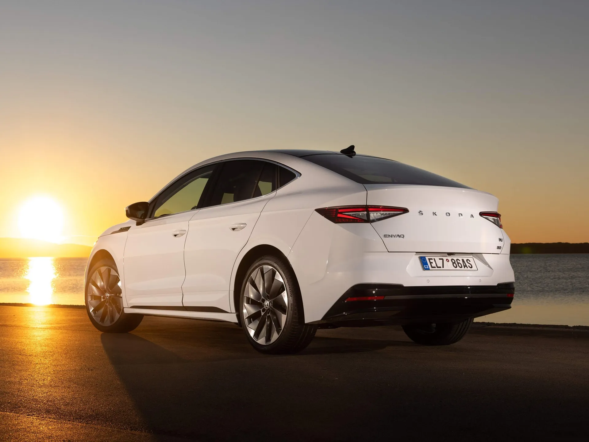 Skoda Enyaq Coupe iV (2022) - Rear Three-Quarter