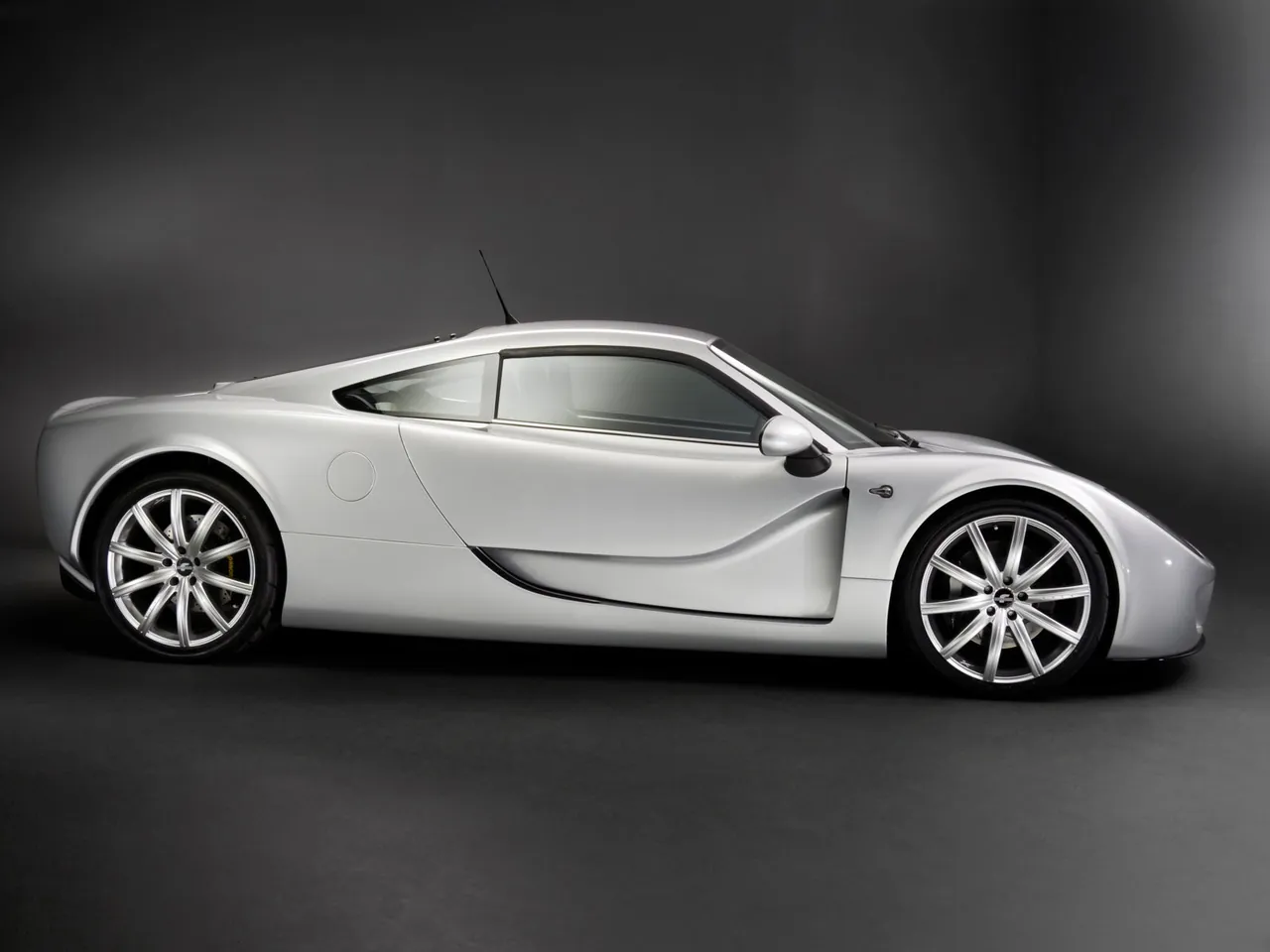 Farbio GTS (2008) – boční profil