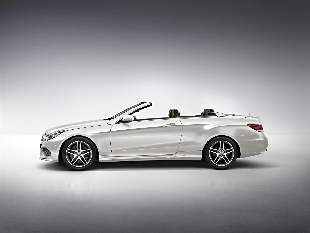 Mercedes-Benz E-Class Cabriolet (2014) – boční profil