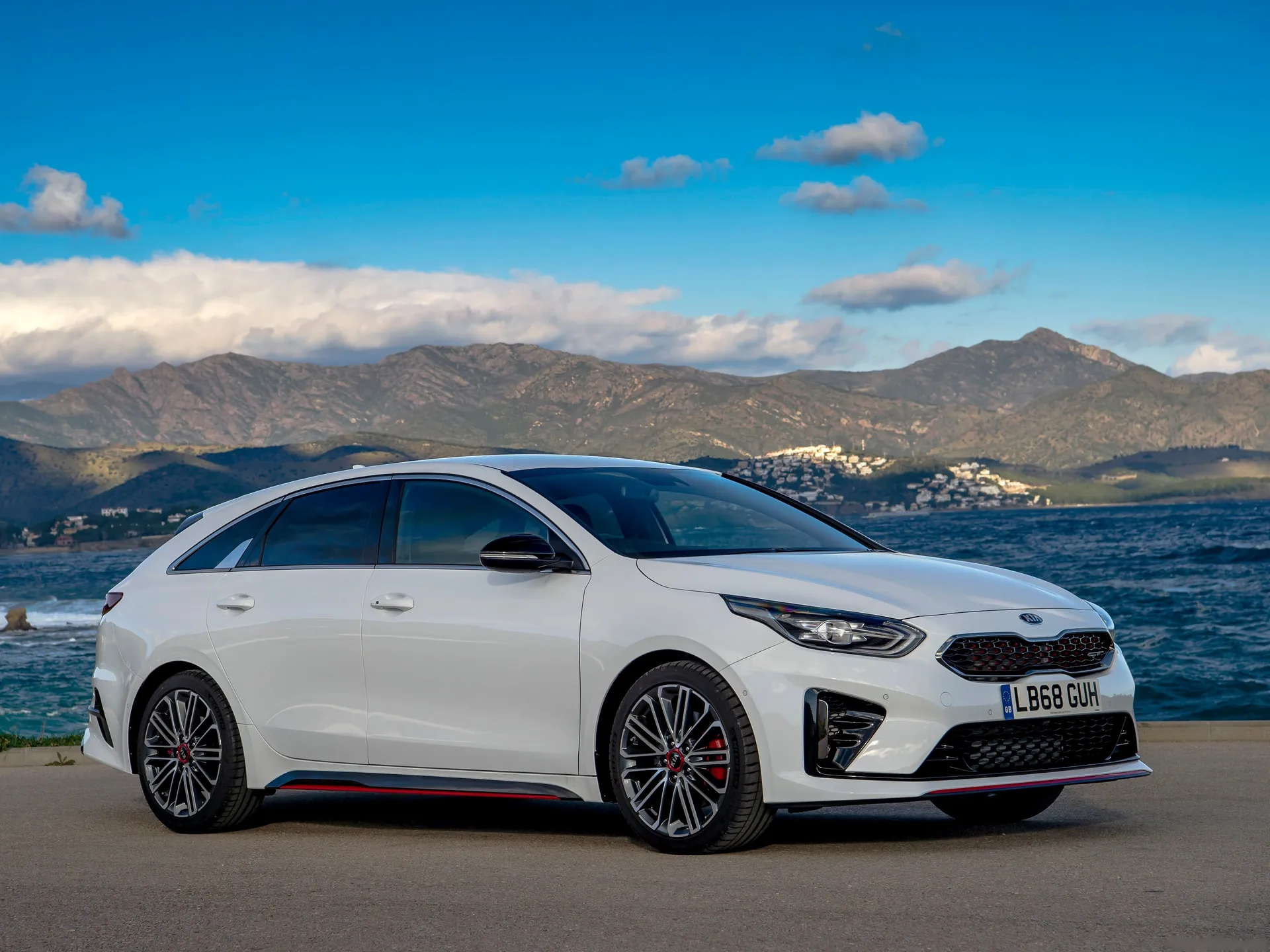 Kia ProCeed GT [UK] (2019)
