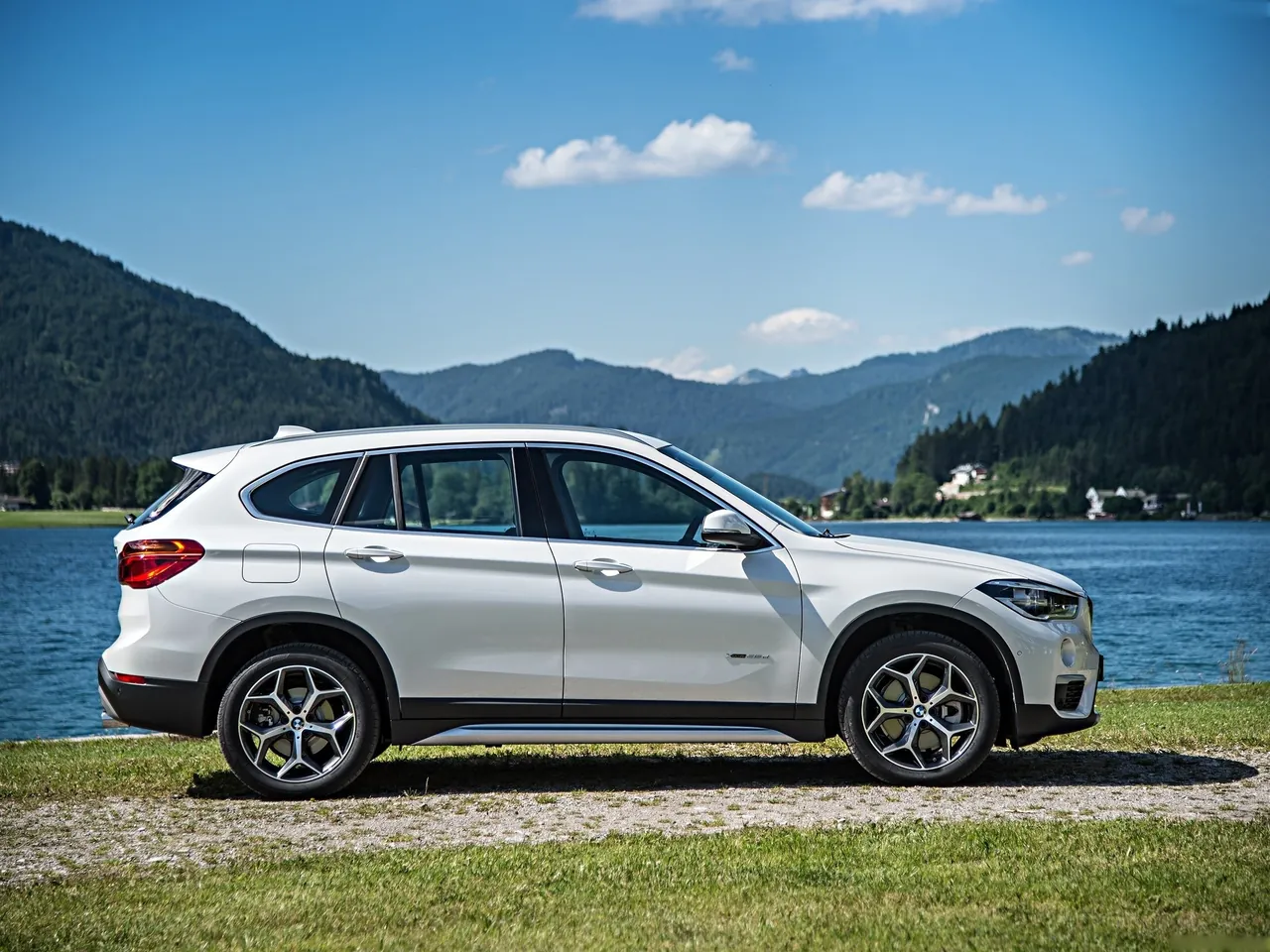 BMW X1 (2016) – boční profil