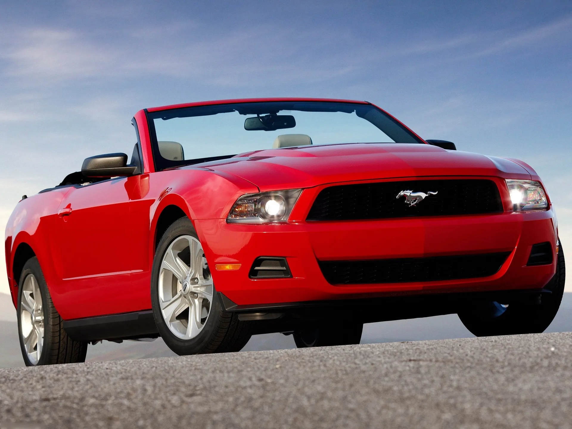 Ford Mustang Convertible (2010)
