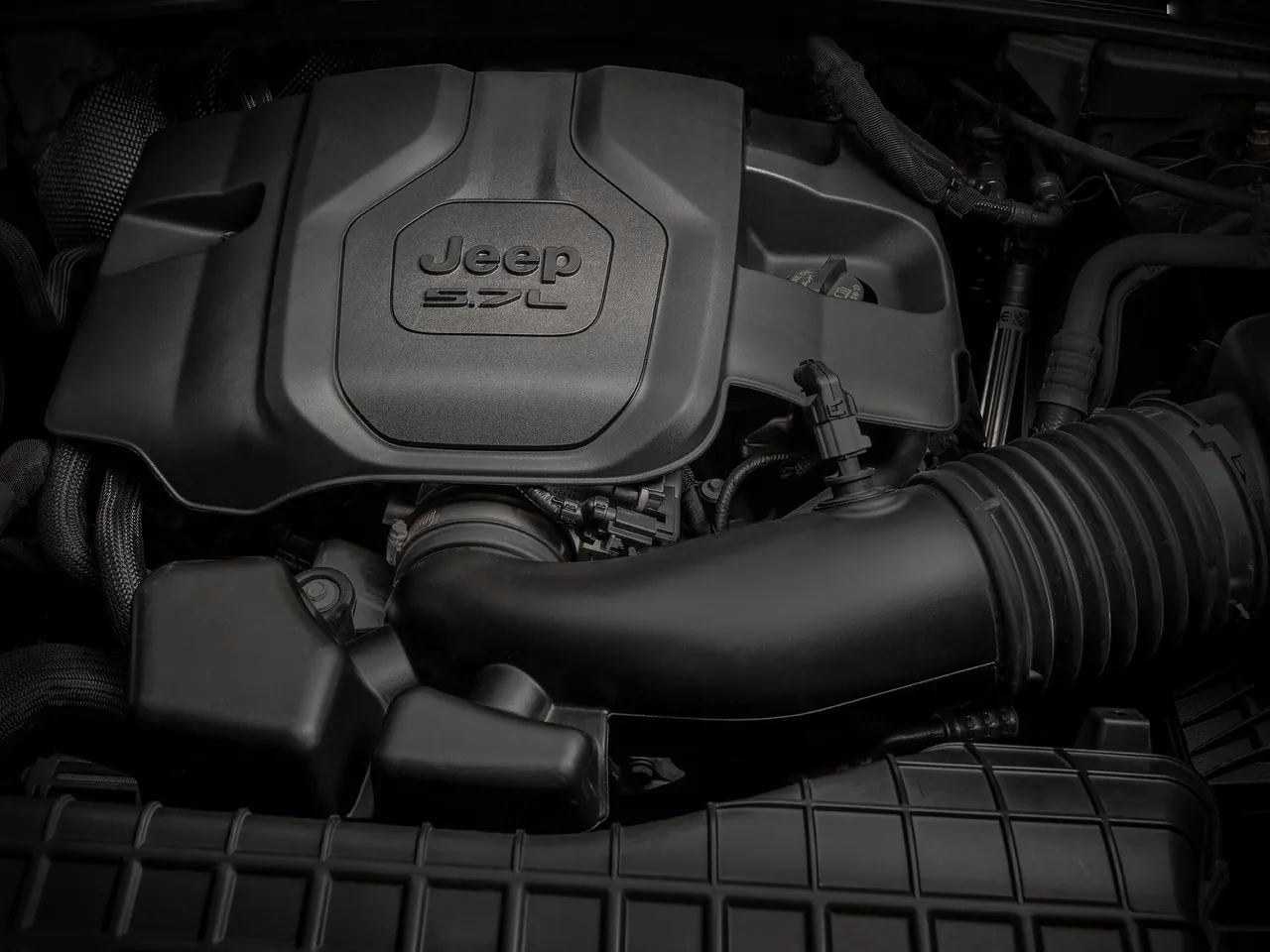 Jeep Grand Cherokee L (2021) – motorový prostor