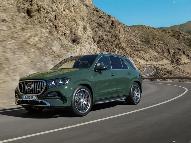Mercedes-Benz GLE53 AMG Hybrid (2027)