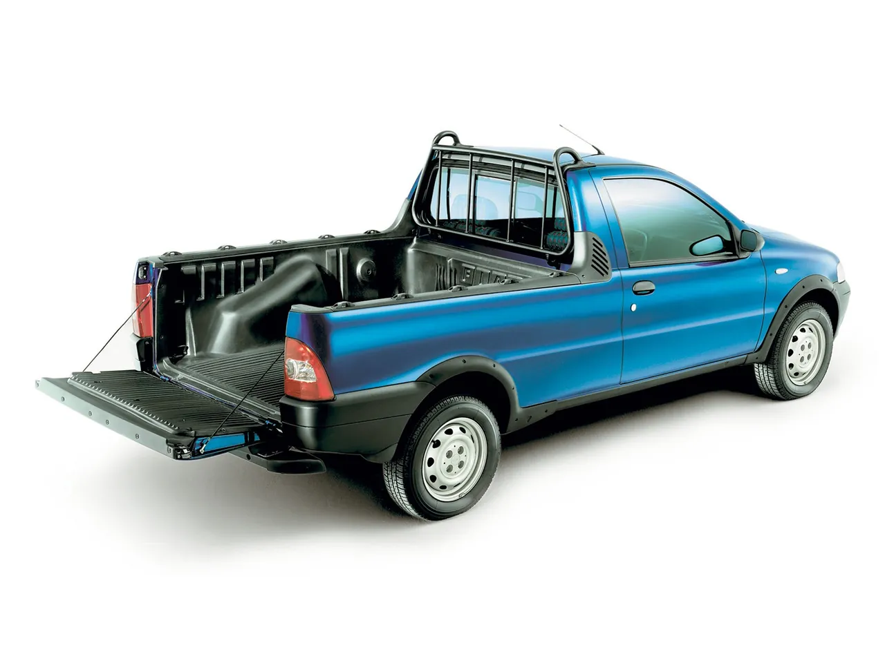 Fiat Strada (2003) – zadní tříčtvrteční pohled