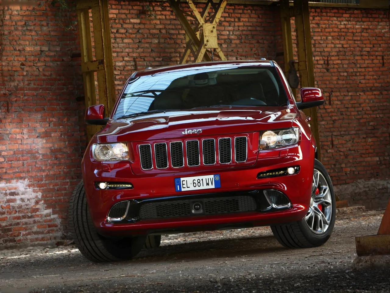 Jeep Grand Cherokee SRT8 (2012) – zepředu