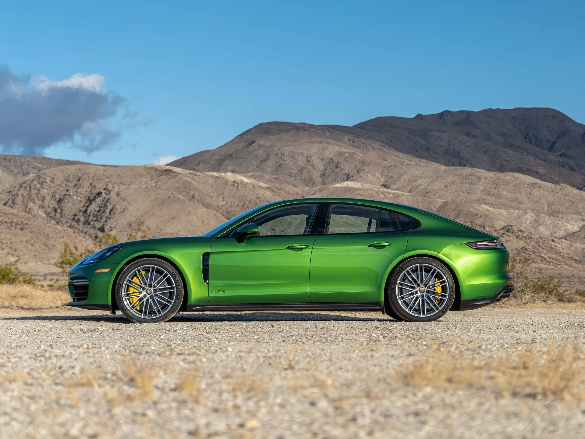 Porsche Panamera GTS (2021) - Side Profile
