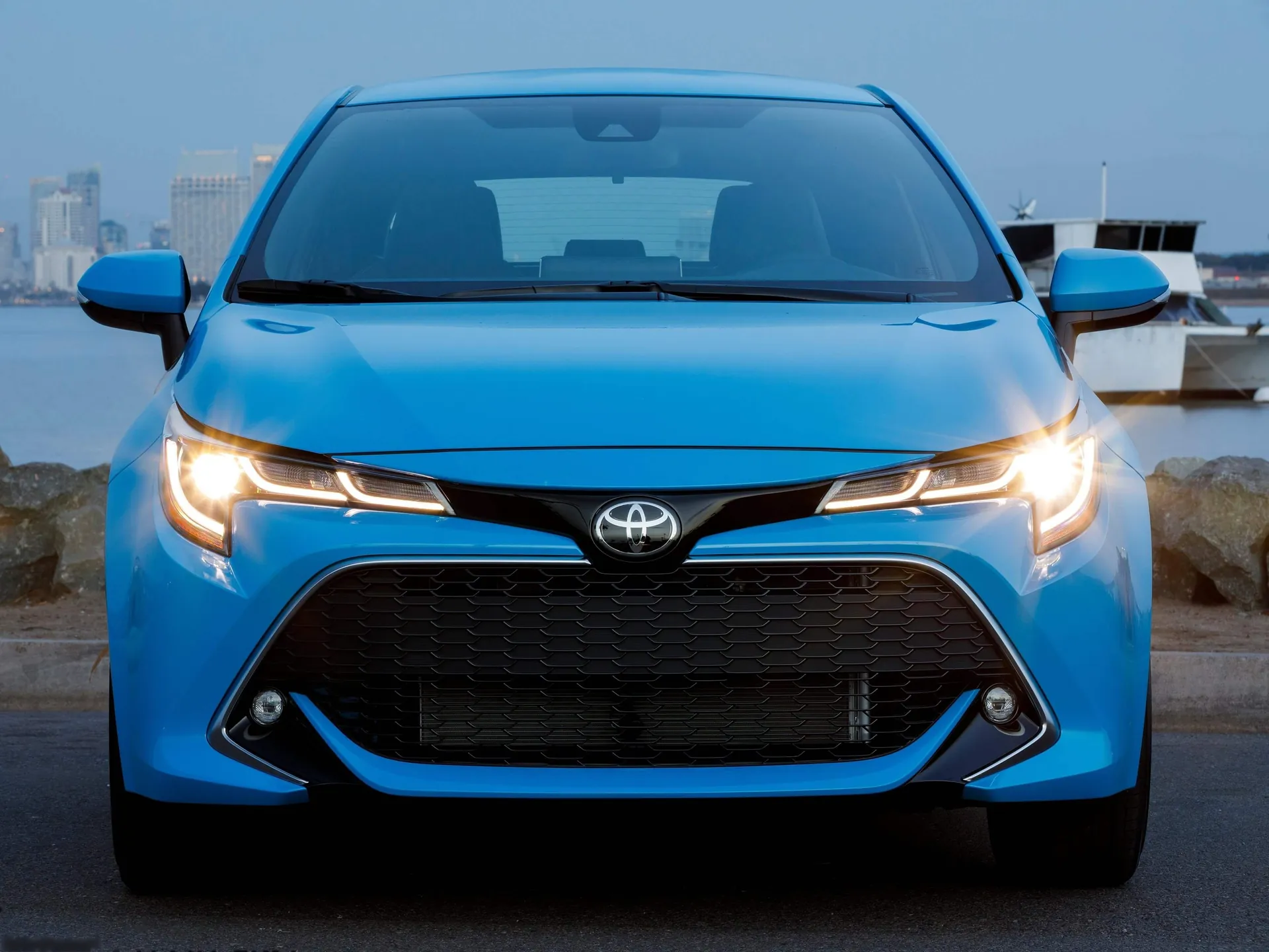 Toyota Corolla Hatchback (2019) – zepředu