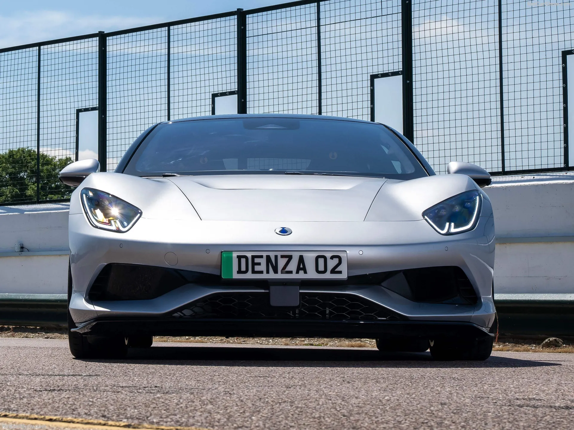 Denza Z Coupe (2027) – zepředu