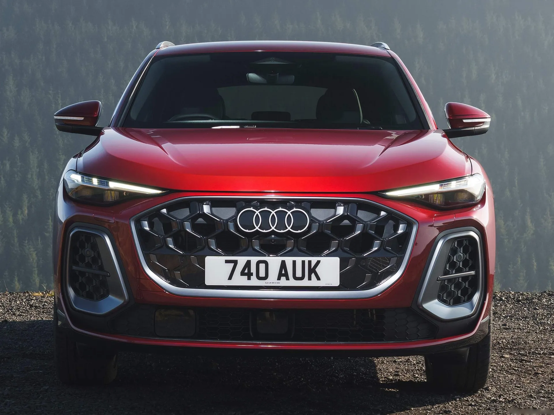 Audi Q5 [UK] (2025) – zepředu
