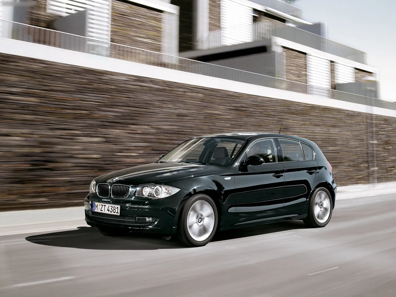 BMW 1-Series 5-door (2008)