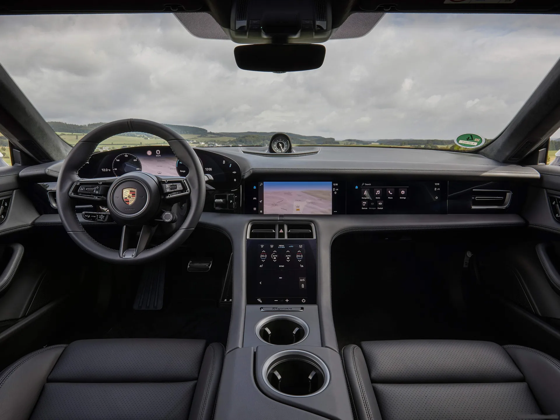 Porsche Taycan Turbo S (2020) – interiér