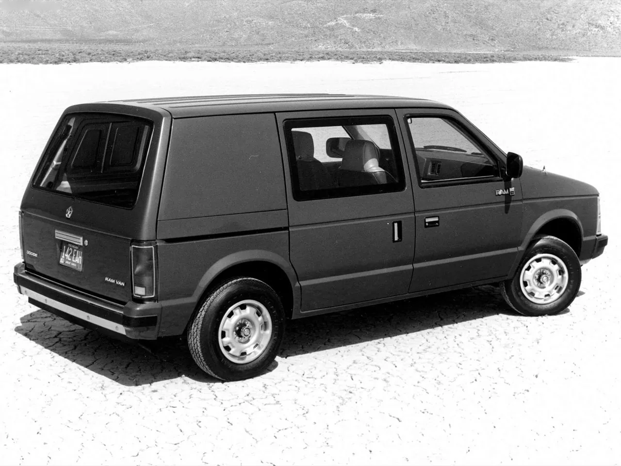 Dodge Ram Van (1984)