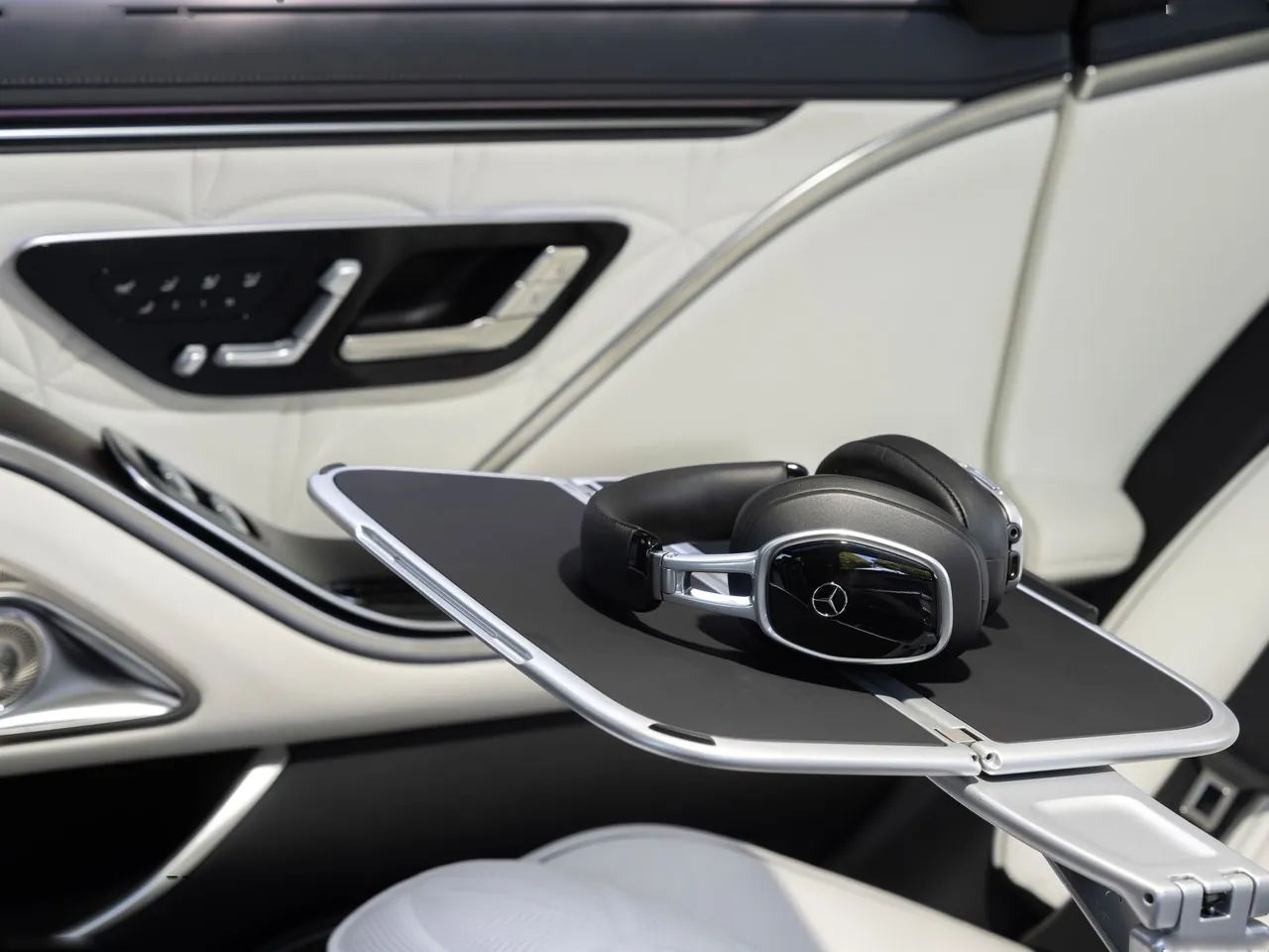 Mercedes-Benz S680 Maybach [US] (2027)