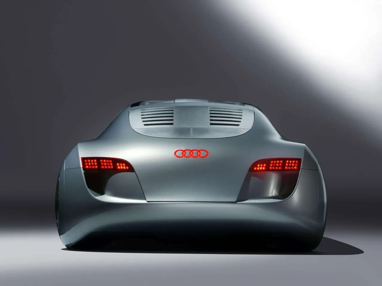 Audi RSQ Concept (2004) – zezadu