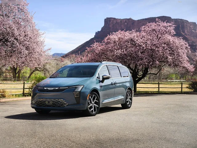 Chrysler Pacifica (2027)