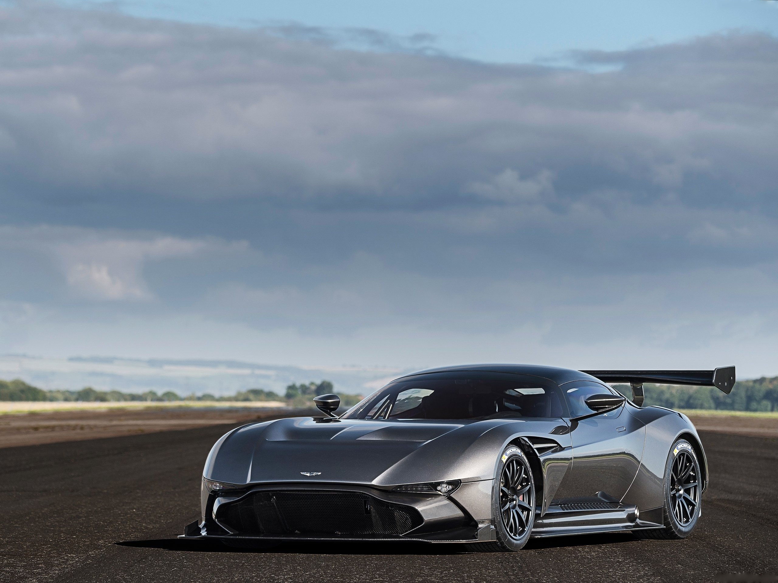 Aston Martin Vulcan (2016)