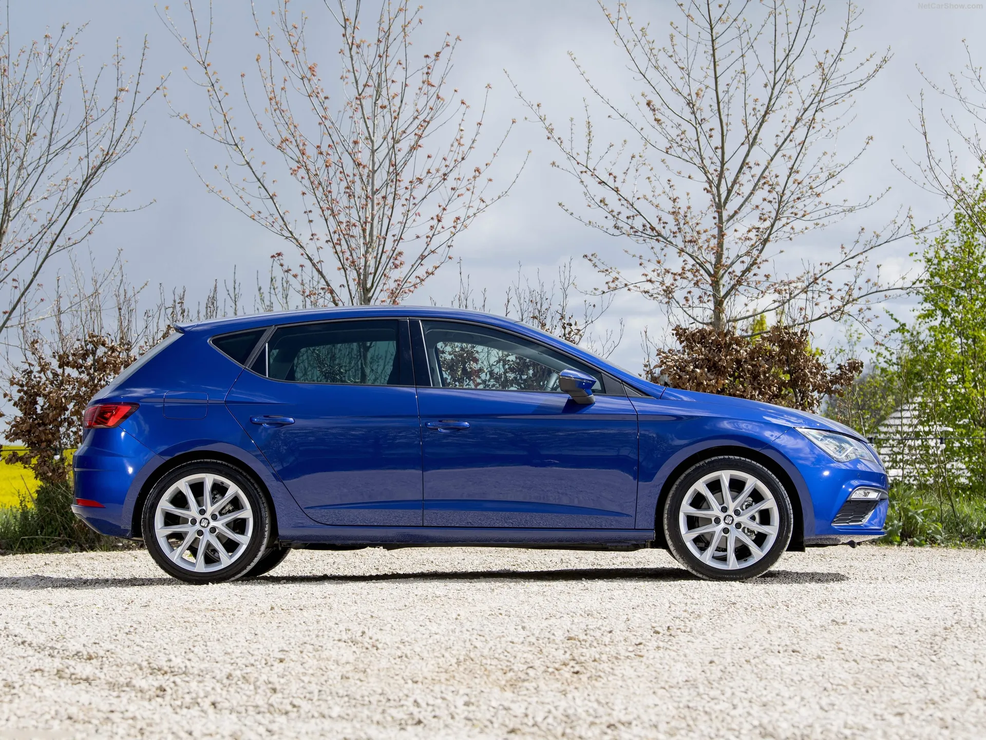 Seat Leon (2017) – boční profil