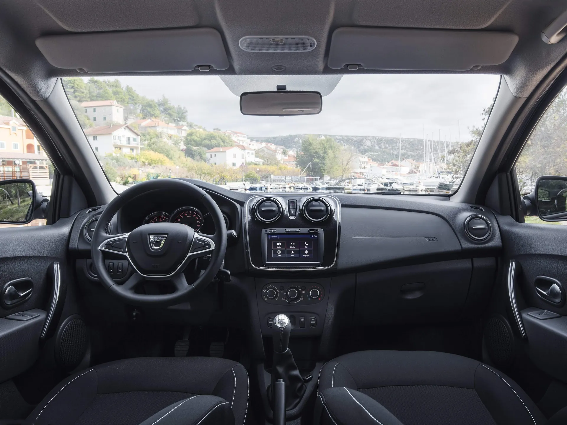 Dacia Logan (2017) – interiér
