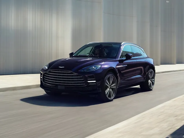 Aston Martin DBX GT (2027)