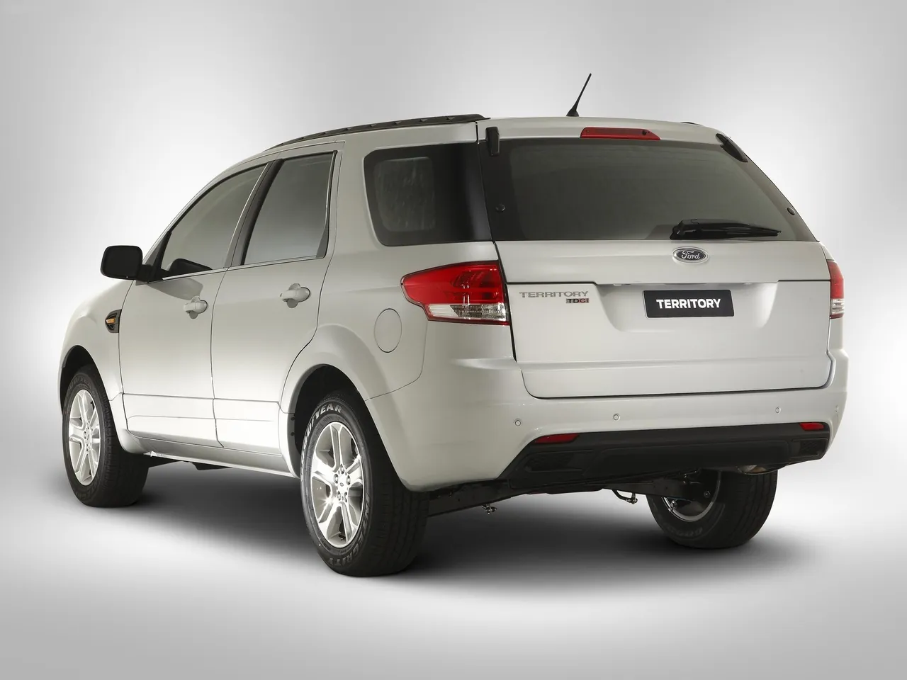 Ford Territory (2012) – zadní tříčtvrteční pohled