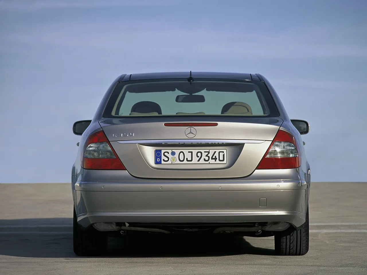 Mercedes-Benz E-Class (2006) - Rear