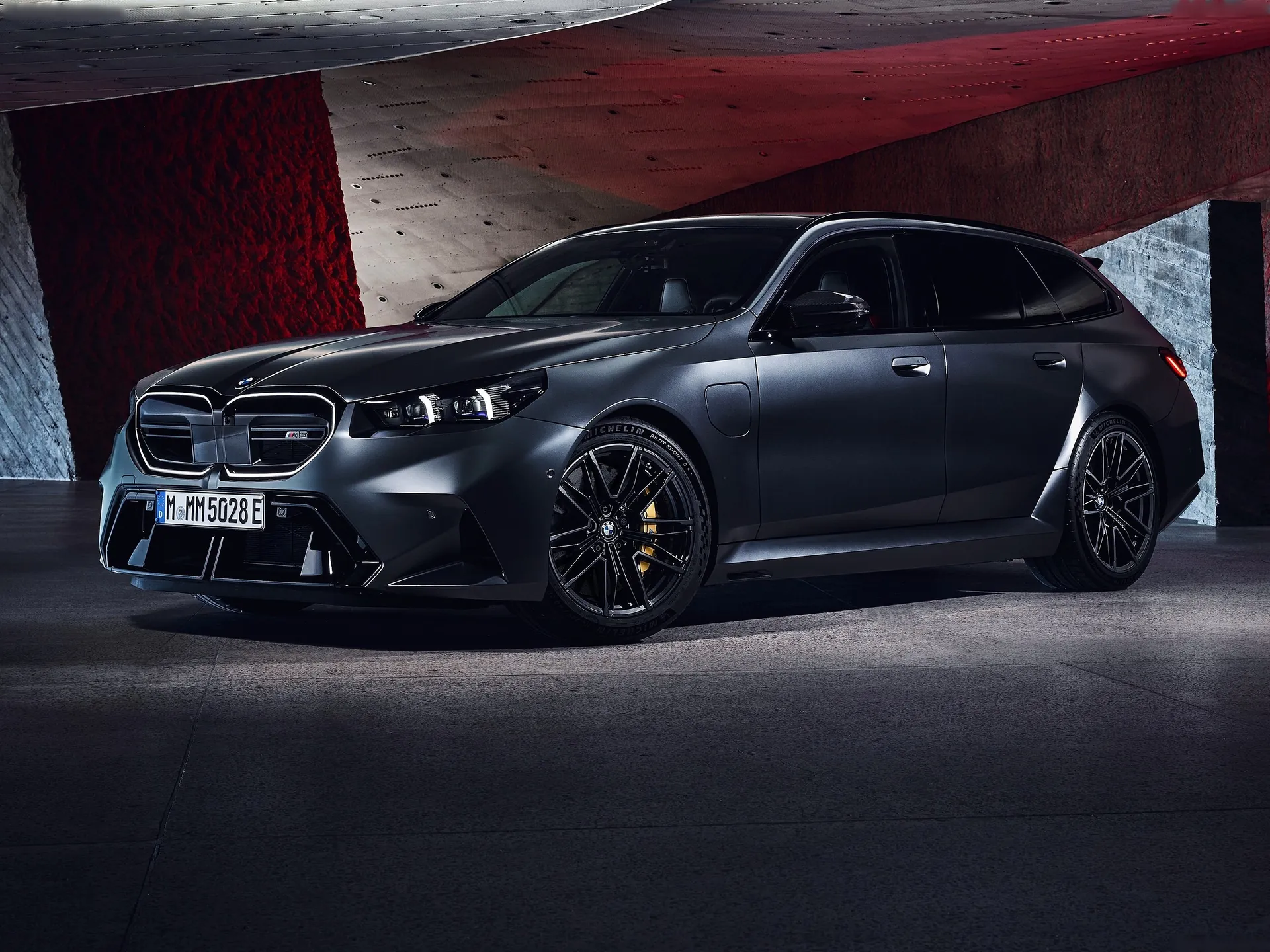 BMW M5 Touring (2025)
