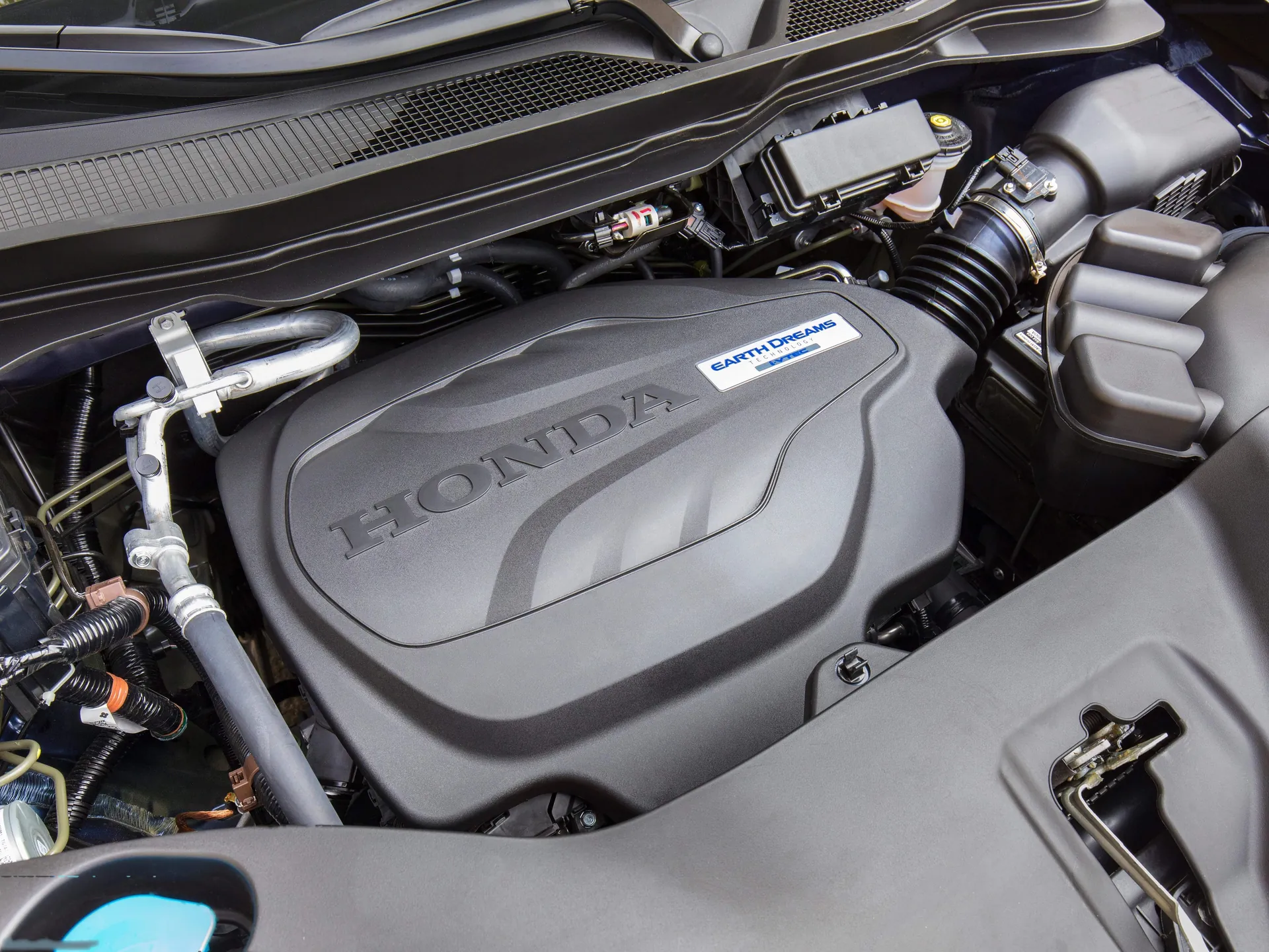 Honda Pilot (2019) - Engine Bay