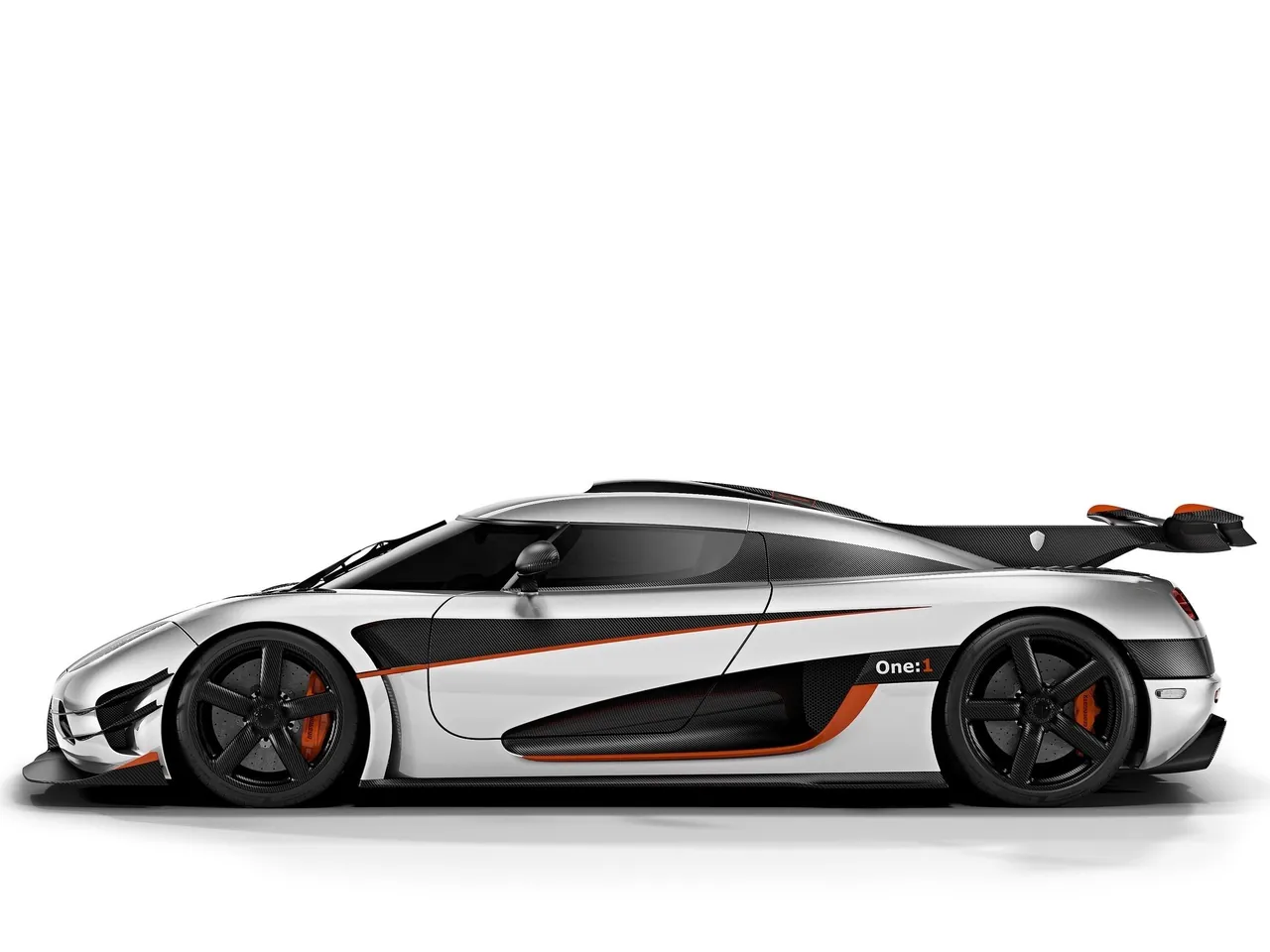 Koenigsegg One-1 (2014) – boční profil