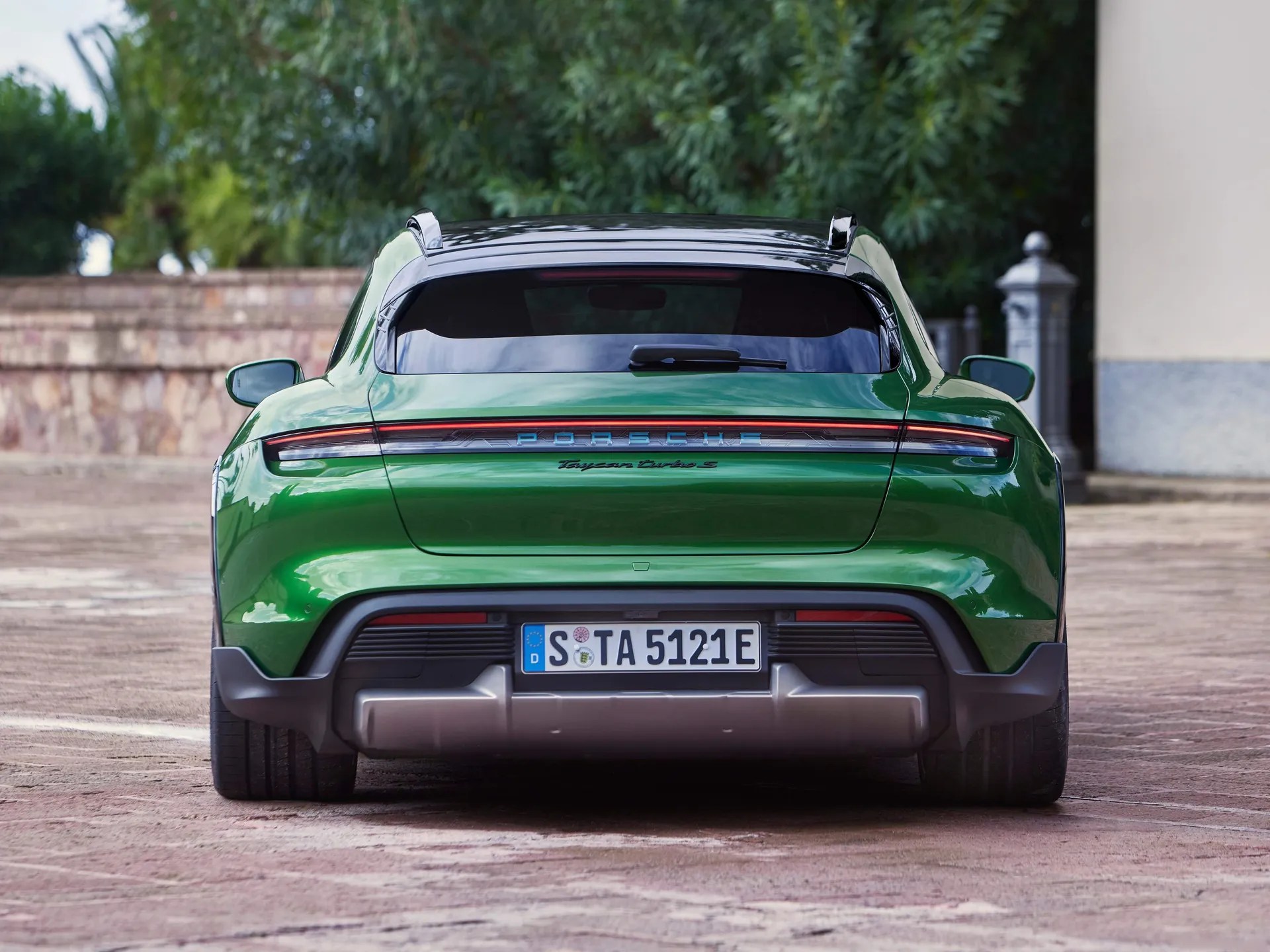 Porsche Taycan Turbo S Cross Turismo (2022) - Rear