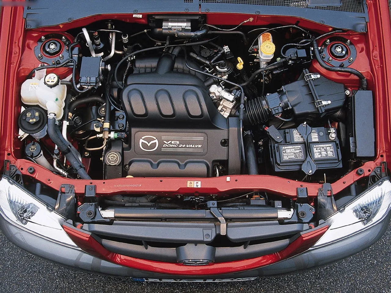 Mazda Tribute (2003) – motorový prostor