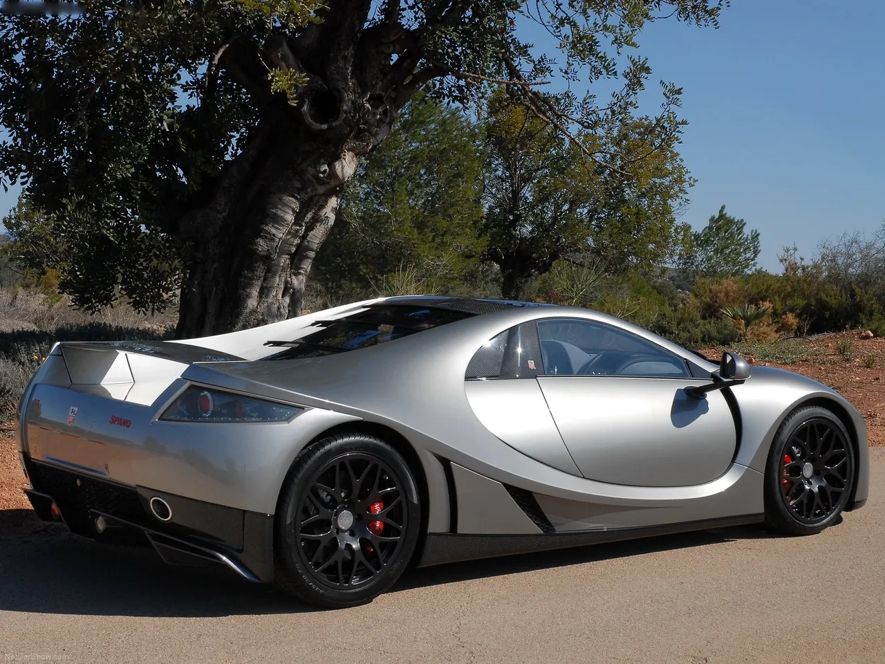 GTA Spano (2013) – zadní tříčtvrteční pohled