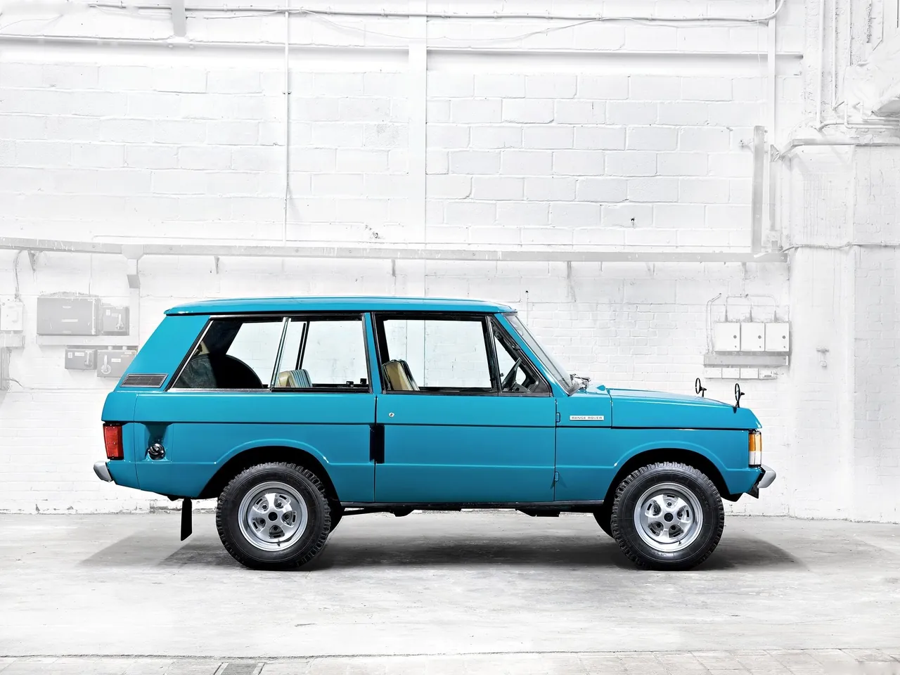 Land Rover Range Rover (1970) - Side Profile