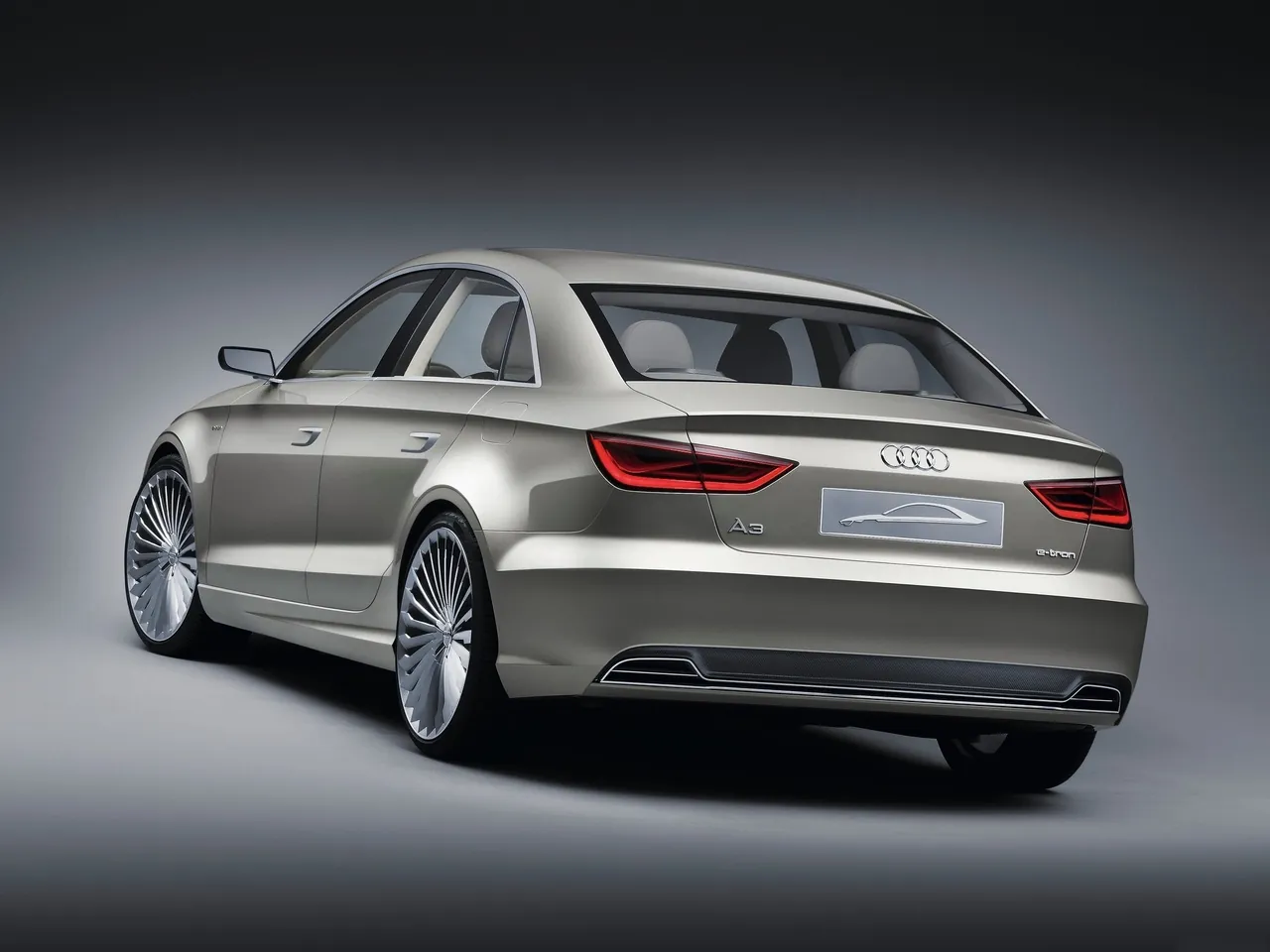Audi A3 e-tron Concept (2011) – zadní tříčtvrteční pohled