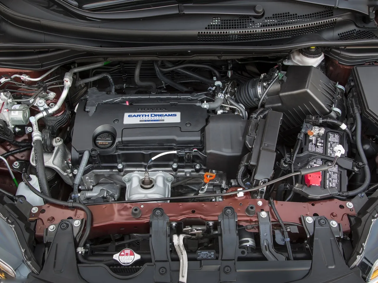 Honda CR-V (2015) – motorový prostor