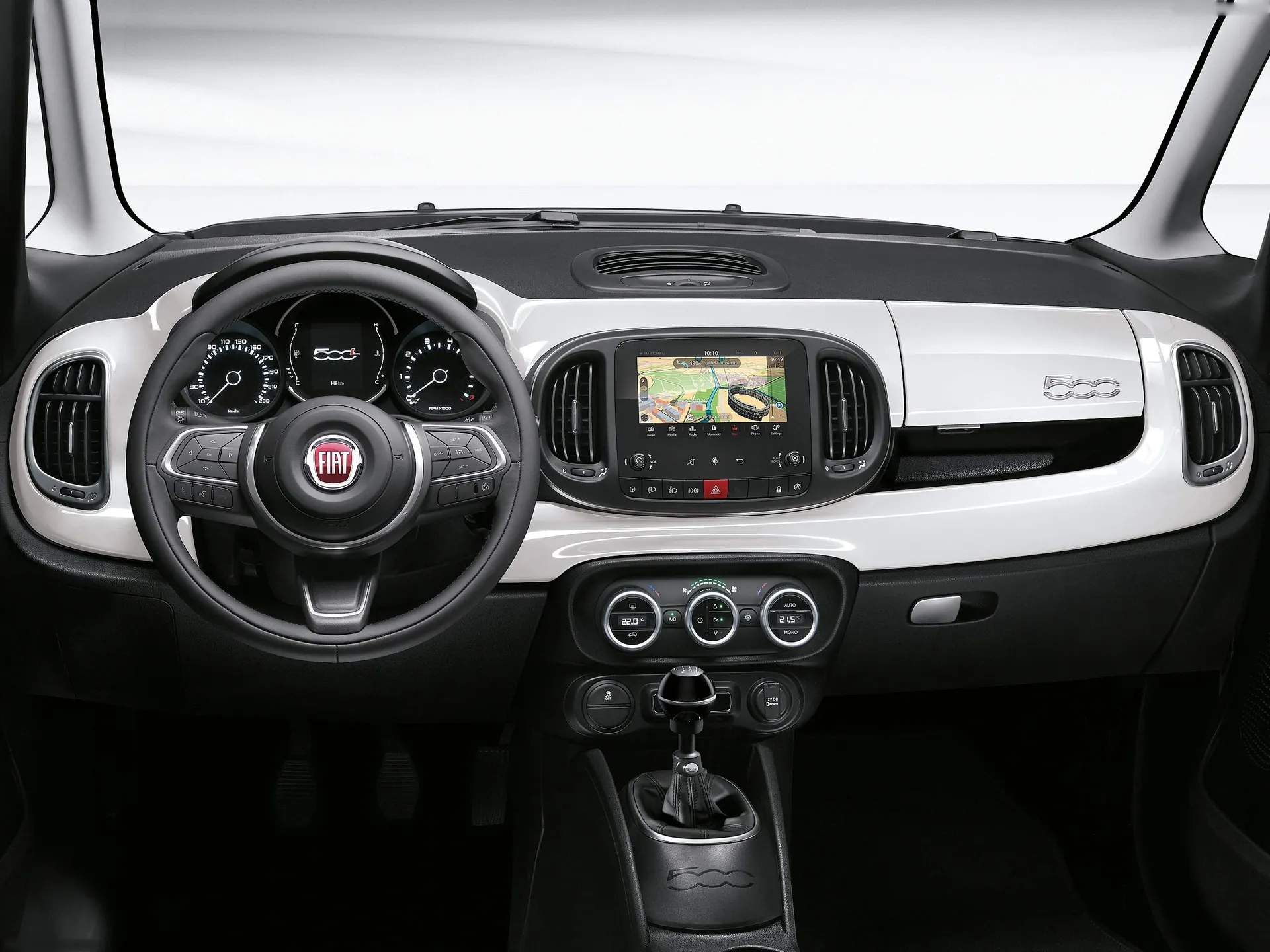 Fiat 500L (2018) – interiér