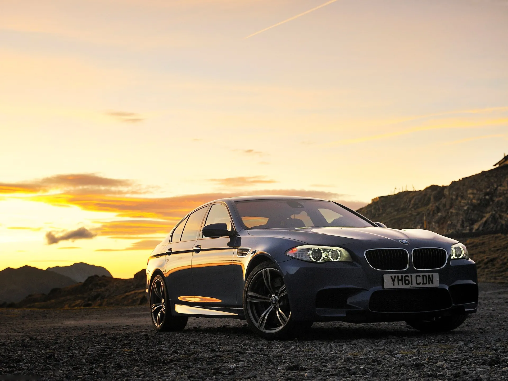 BMW M5 [UK] (2012)