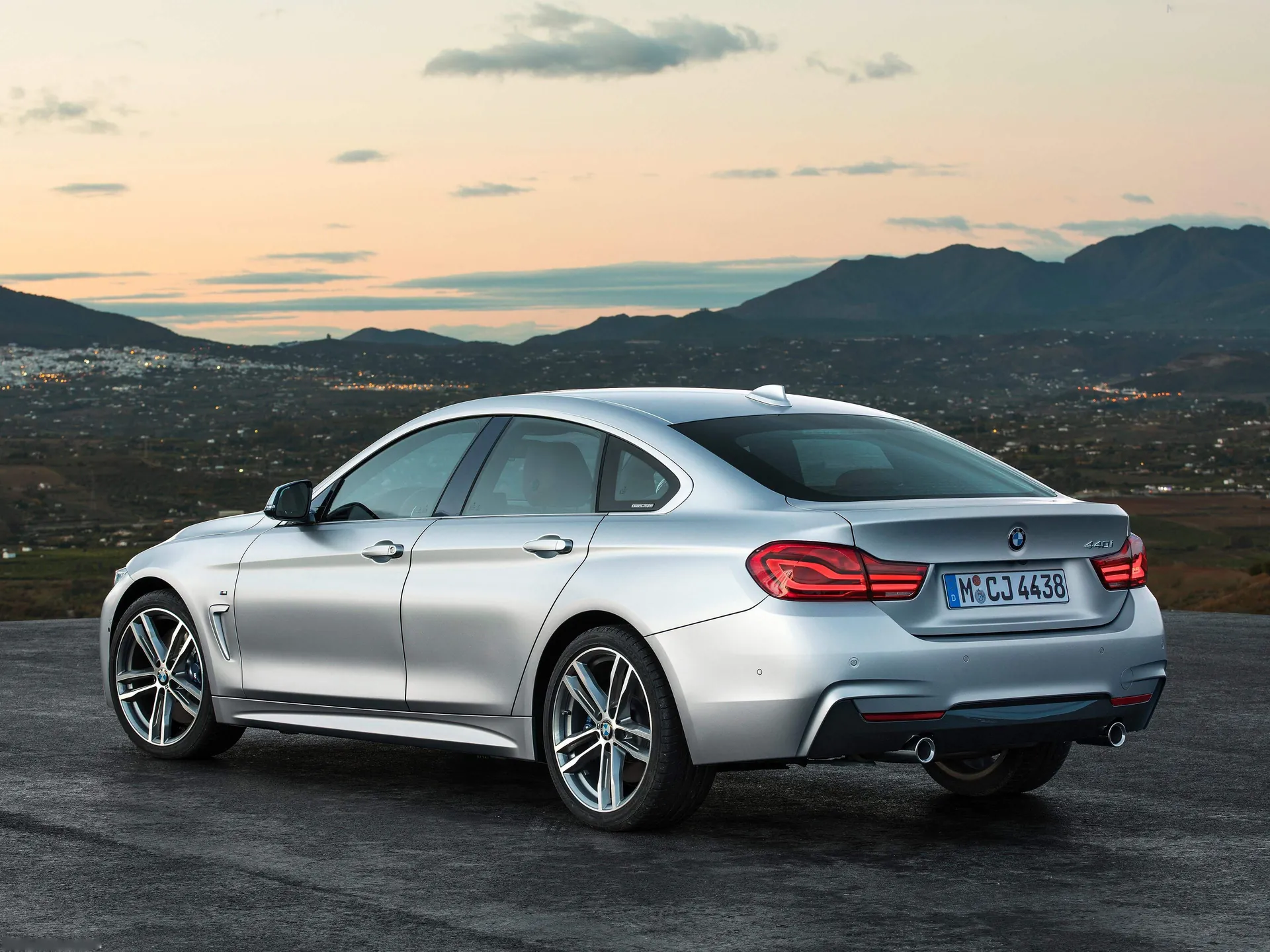 BMW 4-Series Gran Coupe (2018) - Rear Three-Quarter