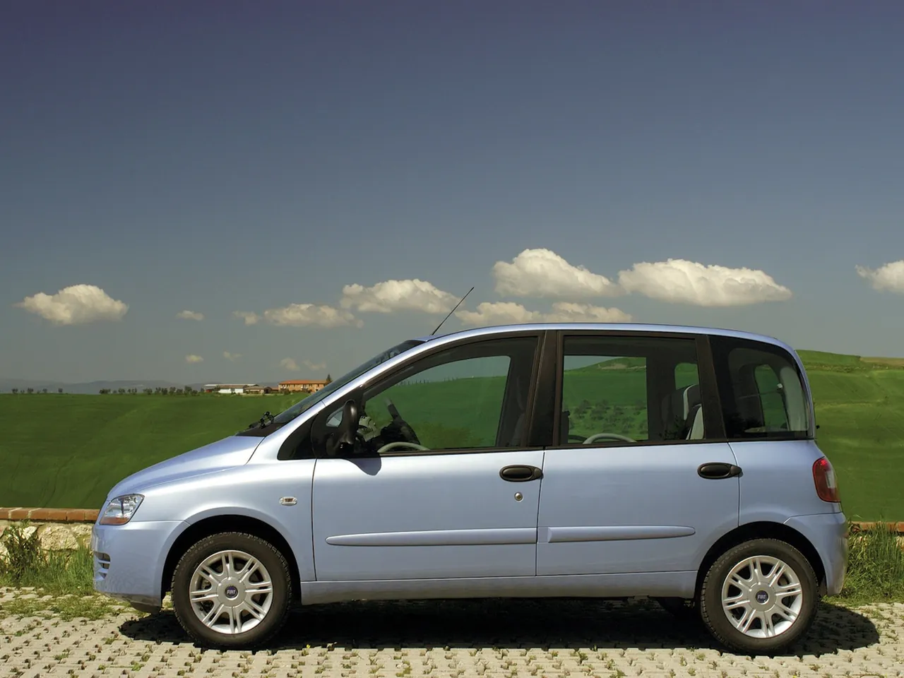 Fiat Multipla (2004) – boční profil