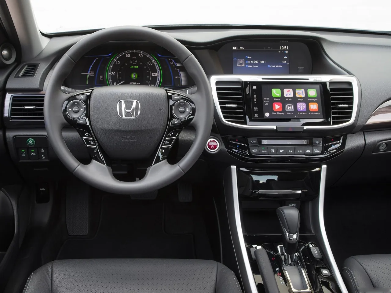 Honda Accord Hybrid (2017) – interiér