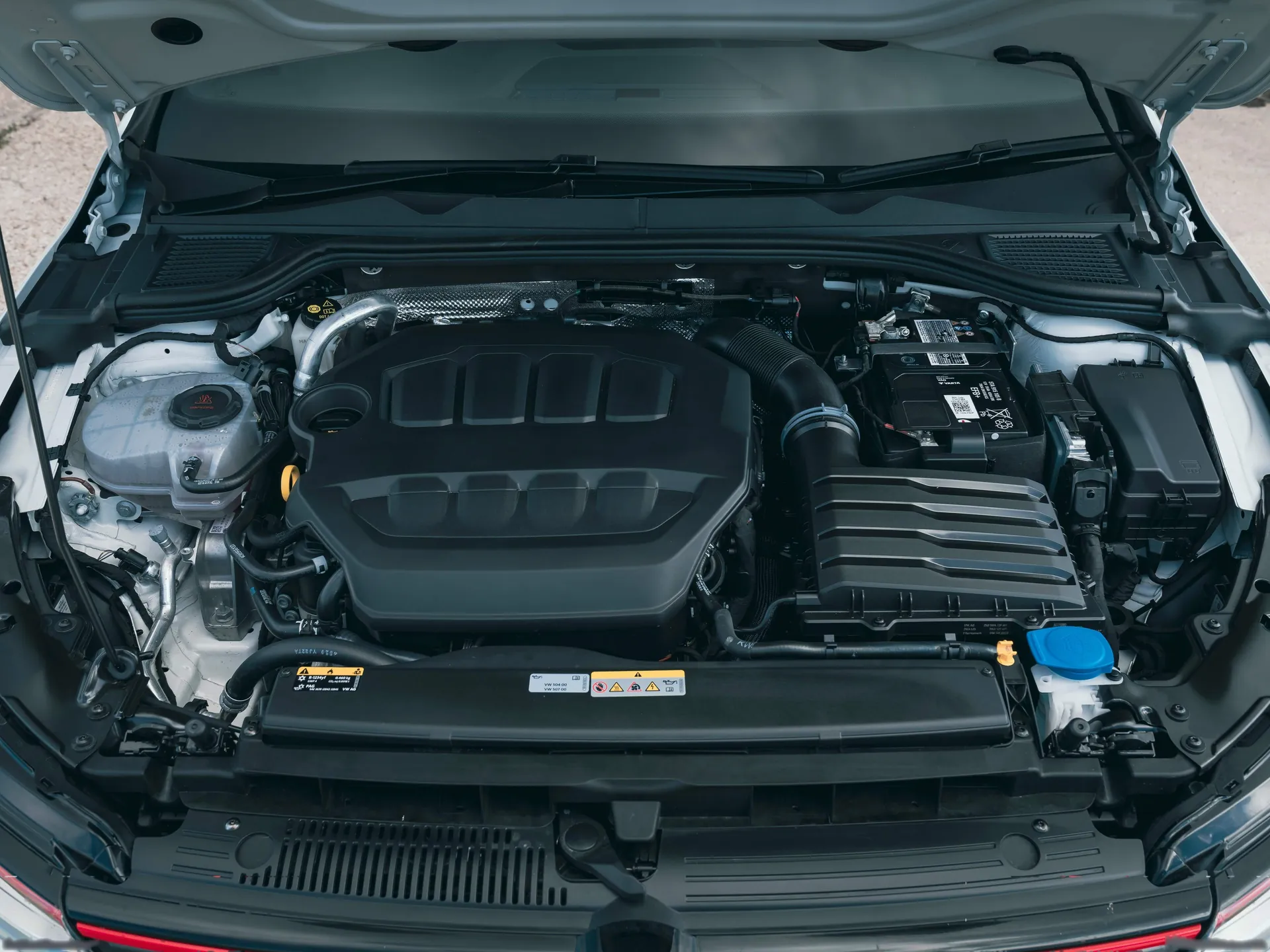 Volkswagen Golf GTI Clubsport 45 (2021) - Engine Bay