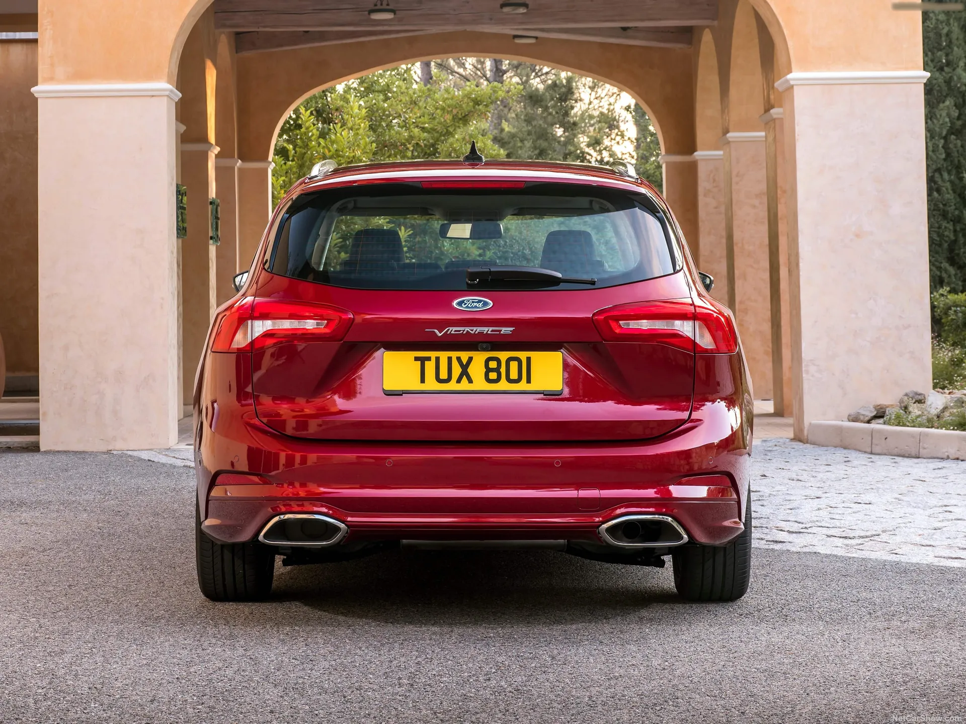Ford Focus Wagon Vignale (2019) – zezadu