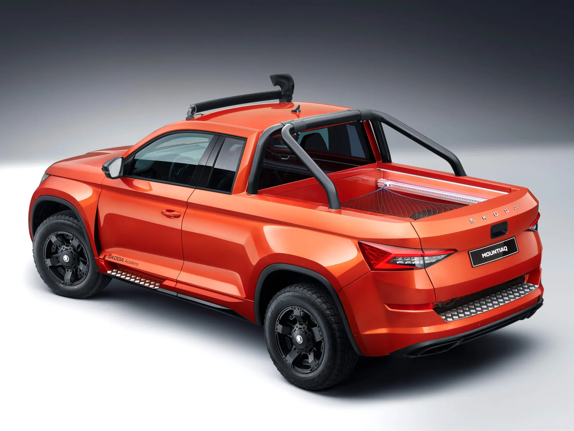 Skoda Mountiaq Concept (2019) – zadní tříčtvrteční pohled